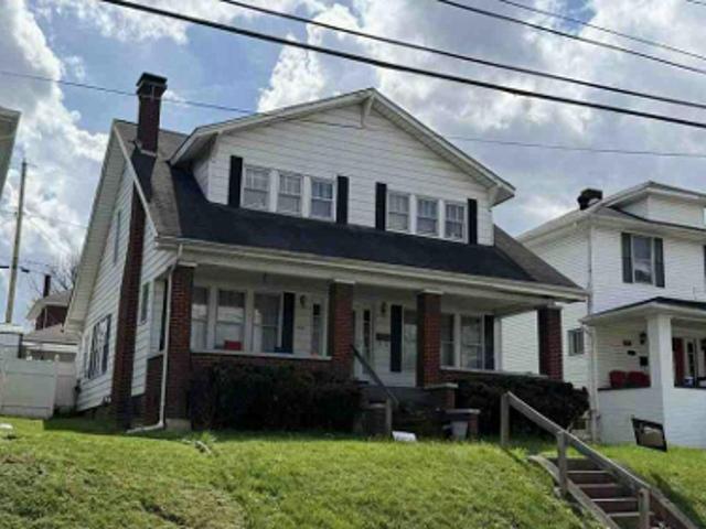 Blackburn Ave
