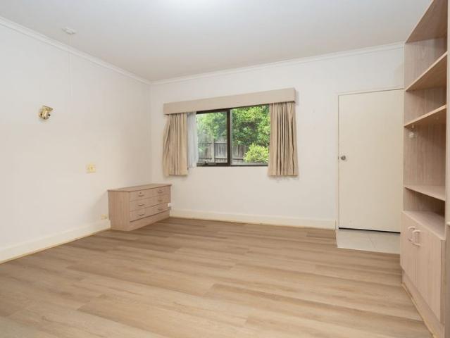 Blackburn Rooming house studios in excellent location