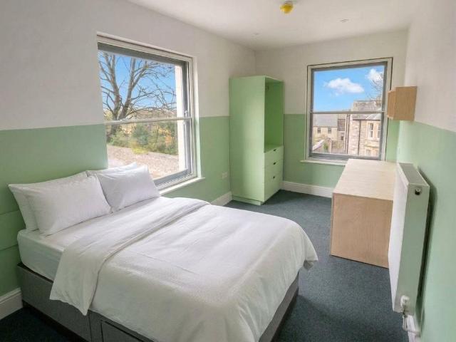 Blackberry Hill, Bristol BS16 1 bed apartment to rent £650 pcm £150 pw