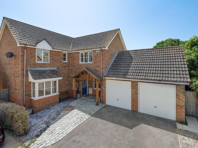 Blackberry Way, Whitstable CT5, 5 bed detached house to rent, £2,600 pcm | PrimeLocation
