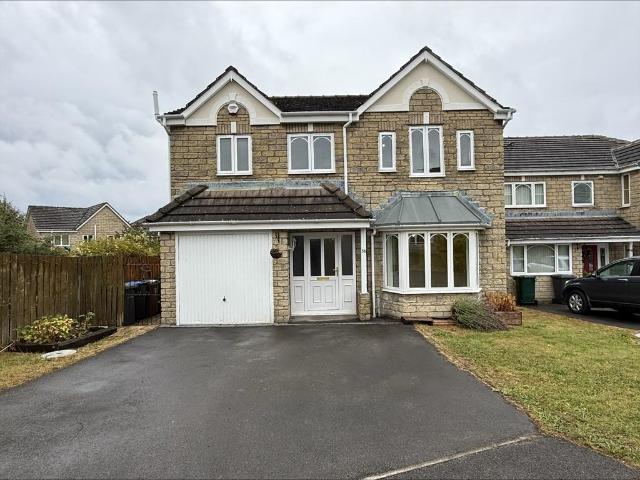 Blackberry Way, Clayton, BD14 4 bed detached house to rent £1,150 pcm £265 pw