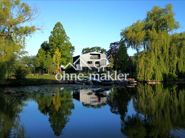 blackcube.hamburg Wassergrundstück Elb Villa Paradies mitten in der Stadt