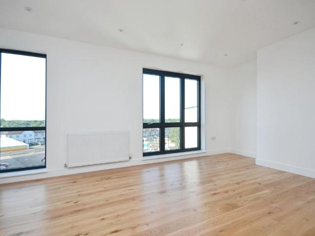 Blackfen Road, Blackfen, Sidcup DA15, 1 bed flat to rent, £1,550 pcm | PrimeLocation