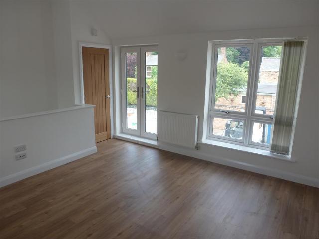 Blackfriars Court, Whitby Street. 1 bed maisonette to rent £700 pcm £162 pw
