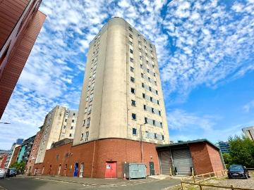Blackfriars Road, City Centre. 3 bed flat to rent £1,950 pcm £450 pw