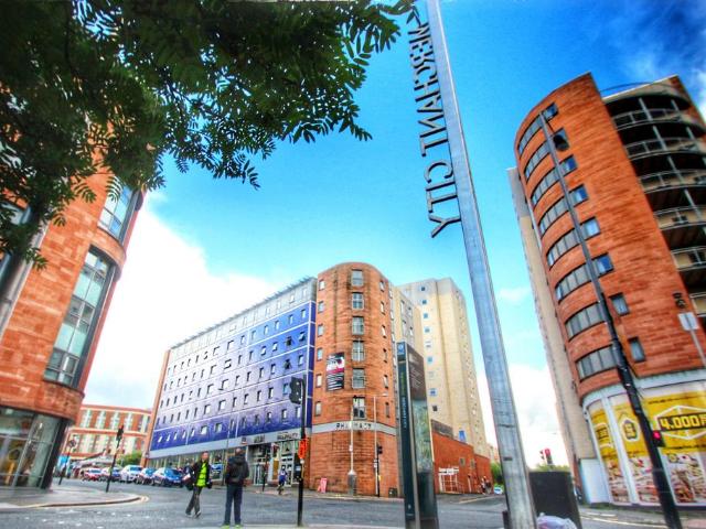 Blackfriars Road, Glasgow, G1 1 bed flat to rent £950 pcm £219 pw