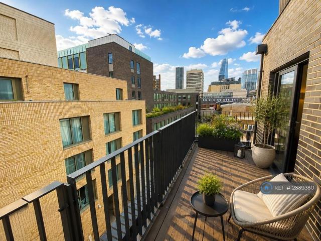Blackfriars Road, London, SE1 2 bed flat to rent £3,750 pcm £865 pw