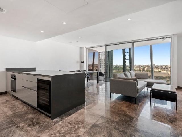 Blackfriars Road, London SE1, 2 bed flat to rent, £7,150 pcm | PrimeLocation