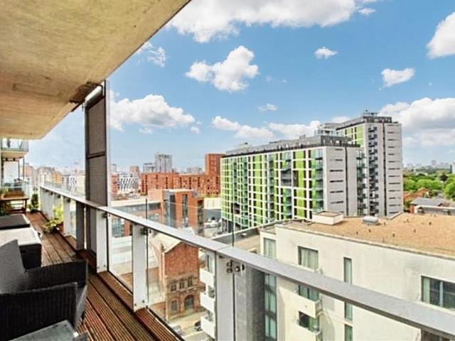 Blackfriars Road, Salford M3 2 bed flat to rent £1,300 pcm £300 pw