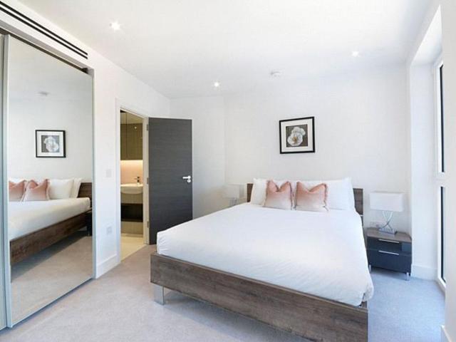 Blackfriars Road, Southwark, London, SE1 2 bed flat to rent £3,684 pcm £850 pw