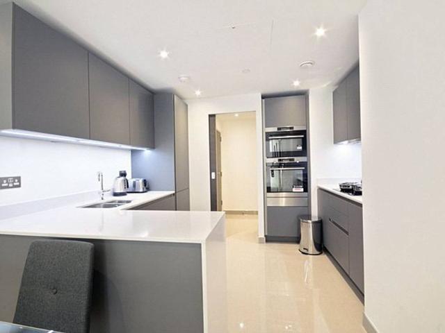 Blackfriars Road, Southwark, London SE1, 2 bed flat to rent, £3,684 pcm | PrimeLocation