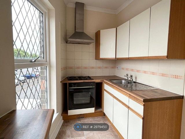 Blackpool Street, Burton On Trent DE14, 2 bed flat to rent, £635 pcm | PrimeLocation