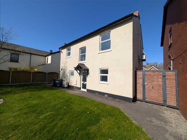 Blackpool Road, Carleton, Poulton Le. 1 bed apartment to rent £625 pcm £144 pw