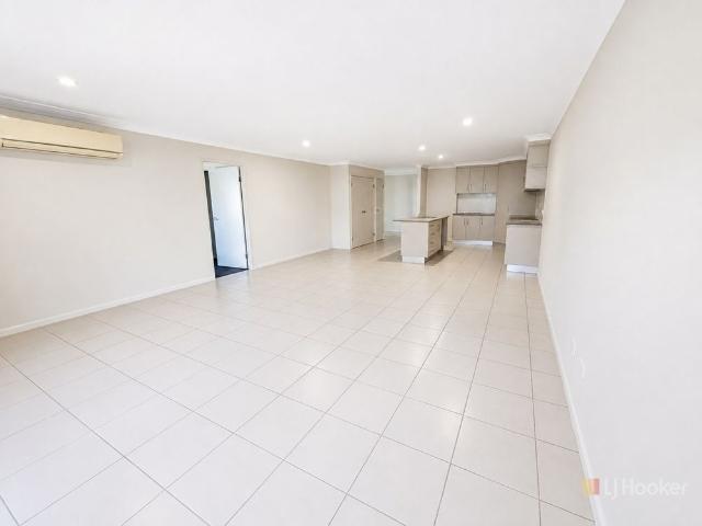 BLACKS BEACH COVE � COMFORT, STYLE & MINUTES TO THE SAND