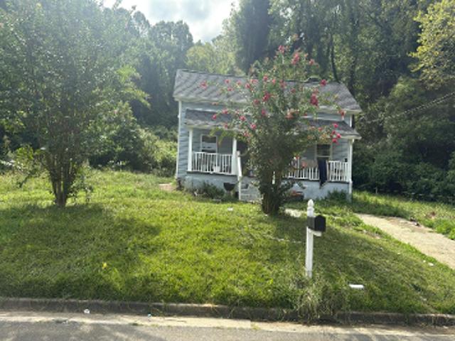 Blacks Bluff Rd SW