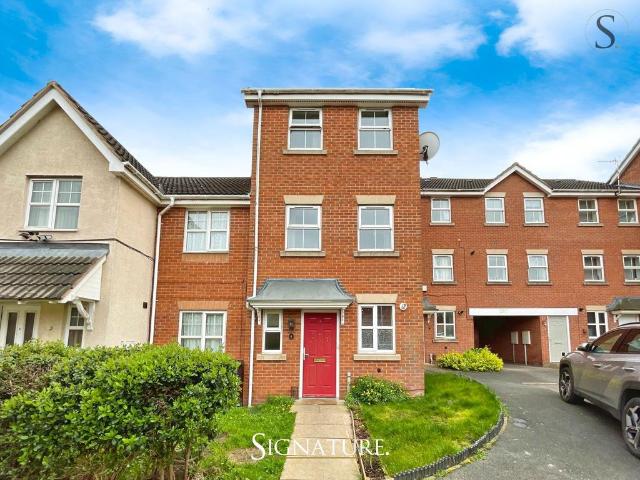 Blacksmith Place, Hamilton, LE5 4 bed terraced house to rent £1,395 pcm £322 pw