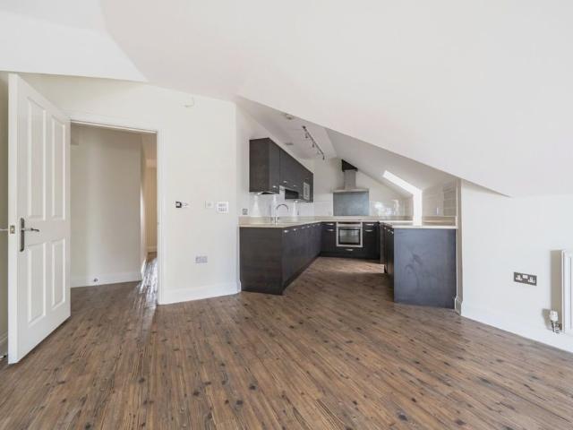Blacksmiths Court, N13, London