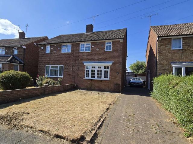 Blackthorn Drive LU2, 2 bed semi detached house to rent, £1,400 pcm | PrimeLocation