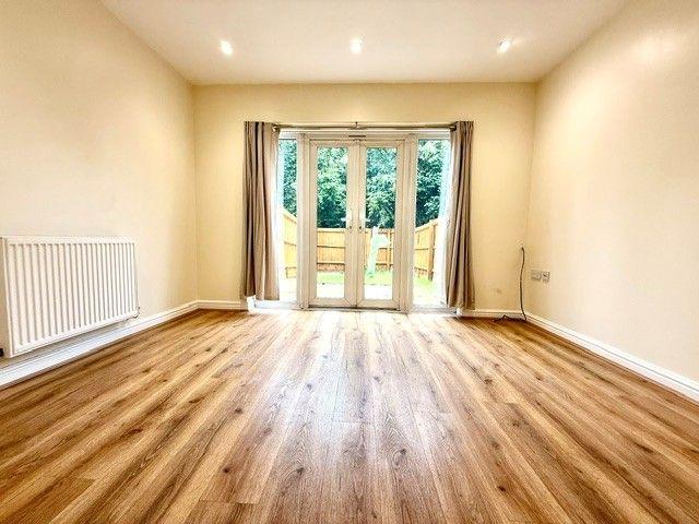 Blackthorn Road, Ilford IG1, 4 bed town house to rent, £3,000 pcm | PrimeLocation