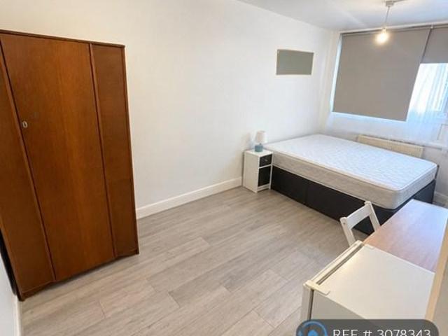 Blackthorne Court, London, SE15 1 bed in a house share to rent £1,200 pcm £277 pw