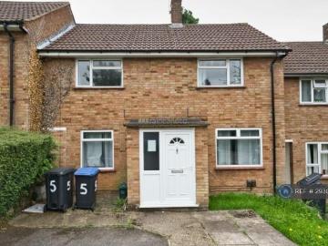 Blackthorne Close, Hatfield, AL10 4 bed terraced house to rent £2,400 pcm £554 pw