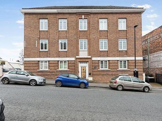 Blackwell Street, Kidderminster, 2 Bedroom Flat