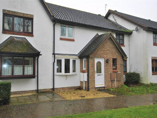 Blackwood Chine, South Woodham. 2 bed terraced house to rent £1,300 pcm £300 pw