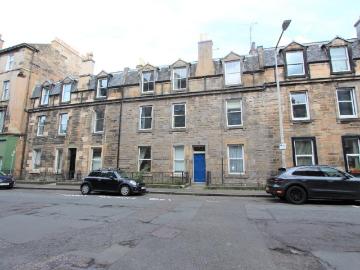 Blackwood Crescent, Newington. 2 bed flat to rent £1,550 pcm £358 pw