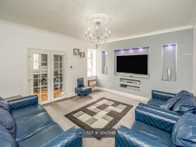 Blackwood Grove, Halifax HX1, 3 bed terraced house to rent, £950 pcm | PrimeLocation