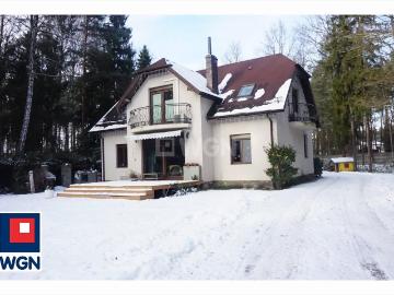 Przestronny dom 145 m2 z garażem i dużą działką