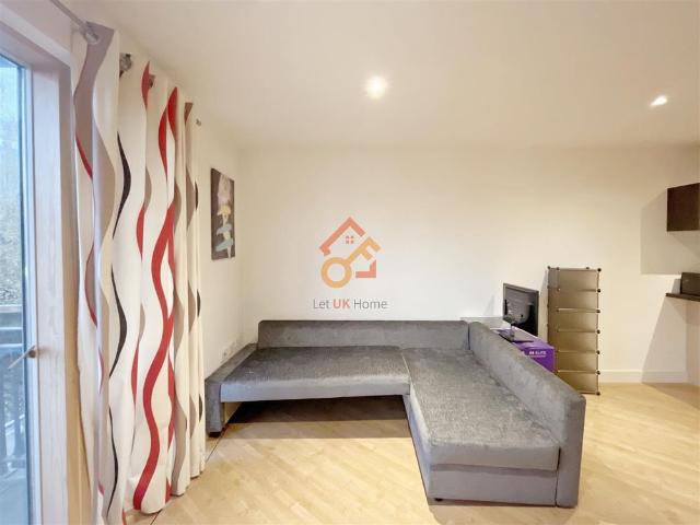 Blade Tower, 15 Silvercroft Street, Manchester M15