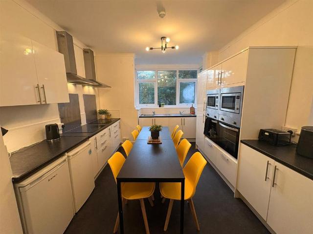 Blades Street, Lancaster LA1 8 bed private hall to rent £542 pcm £125 pw