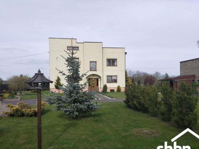 Dwurodzinny dom z 298 m2, 1,5 ha, agroturystyka, stadnina