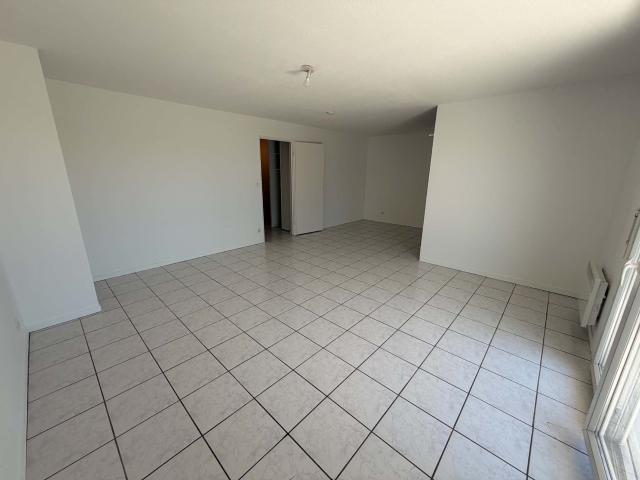 BLAGNAC, Place de la Révolution, T4 de 82m2