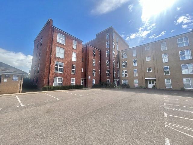 Blake Avenue, Basildon SS14, 2 bed flat to rent, £1,500 pcm | PrimeLocation