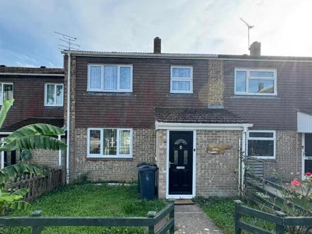 Blake Court, Willesborough, 3 Bedroom Terraced