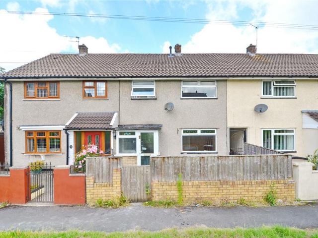 Blake Road, Lockleaze, Bristol. 4 bed terraced house to rent £2,200 pcm £508 pw