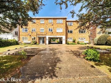 Blakeney Road, Beckenham BR3, 2 bed flat to rent, £1,800 pcm | PrimeLocation