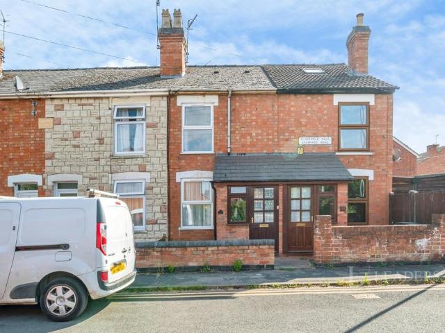 Blakefield Walk, Worcester. 2 bed terraced house to rent £1,100 pcm £254 pw