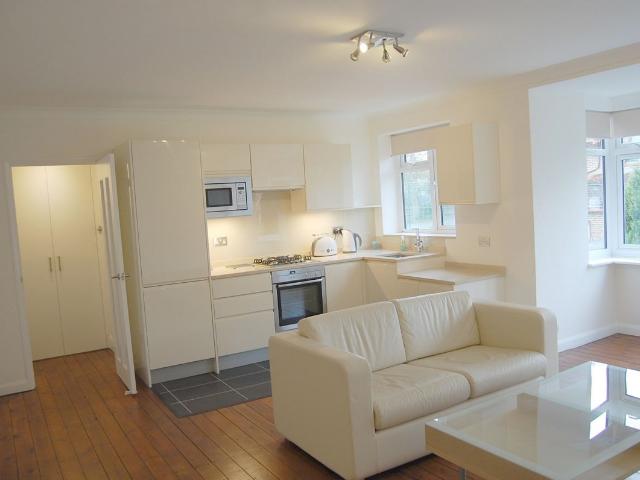 Blandford Court, Christchurch Avenue, Brondesbury Park NW6, 1 bed flat to rent, £1,850 pcm | PrimeLocation