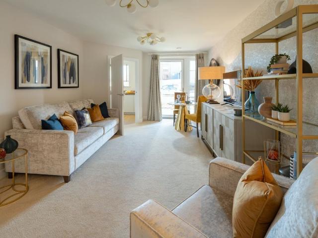 Blandford St Mary DT11, 2 bed flat to rent, £2,920 pcm | PrimeLocation