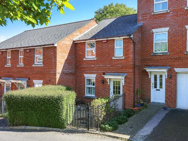 Blanford Mews, Reigate, Surrey RH2, 2 bed terraced house to rent, £1,800 pcm | PrimeLocation