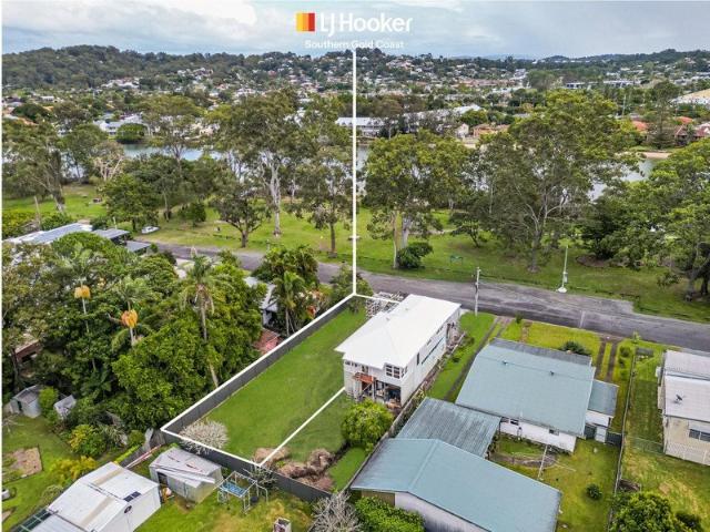Blank Canvas in prime creek side location Create the dream lifestyle