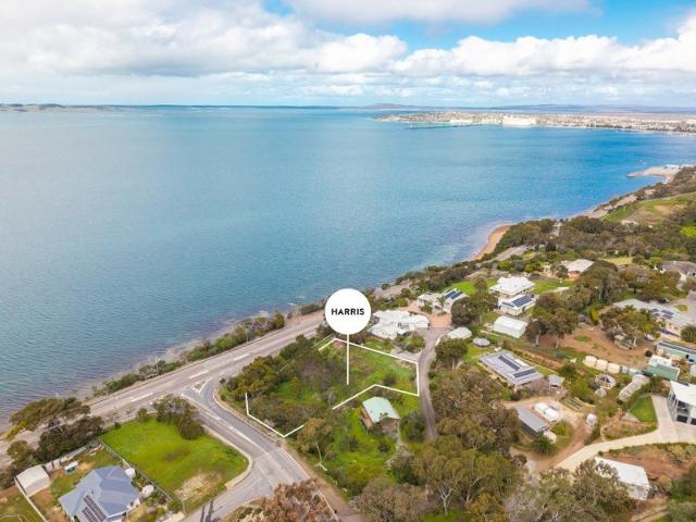 Blank canvas with unparalleled position and views.