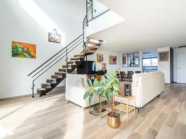 Blanquefort 33290 Achat / Vente maison 5 pièces t5 au dernier étage parking