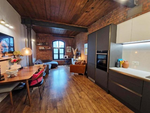 Blantyre Street, Manchester, M15 4LG, United Kingdom | 2 bed apartment for rent #139545440 | Rentberry