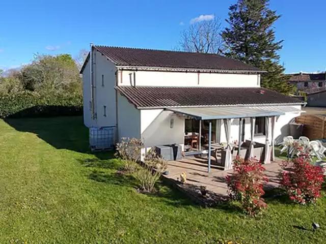 Blanzay 86400 Achat / Vente maison 3 pièces t3 au dernier étage terrasse