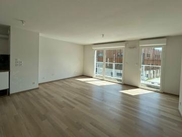 BLD EMILE ROMANET T4 RECENT A LOUER
