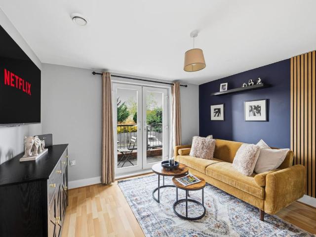 Bletchley And Fenny Stratford MK2, 2 bed flat to rent, £3,150 pcm | PrimeLocation