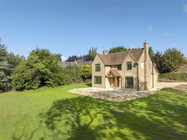 Bledington Road, Stow On The Wold. 4 bed detached house to rent £5,950 pcm £1,373 pw